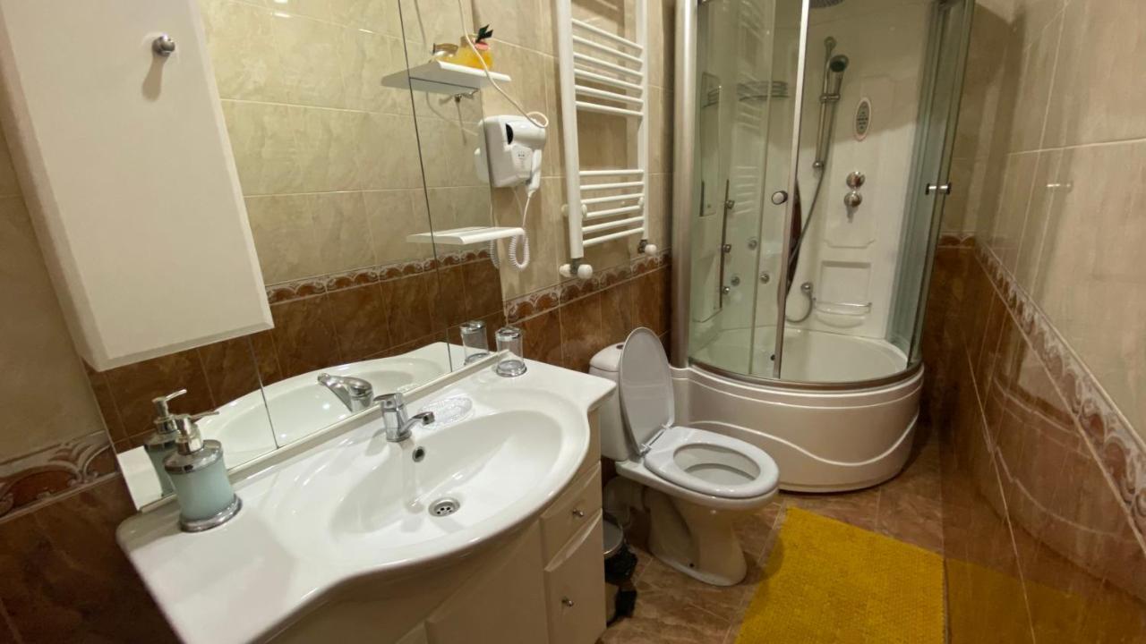 Apartments City On The Palm Tbilisi Ngoại thất bức ảnh